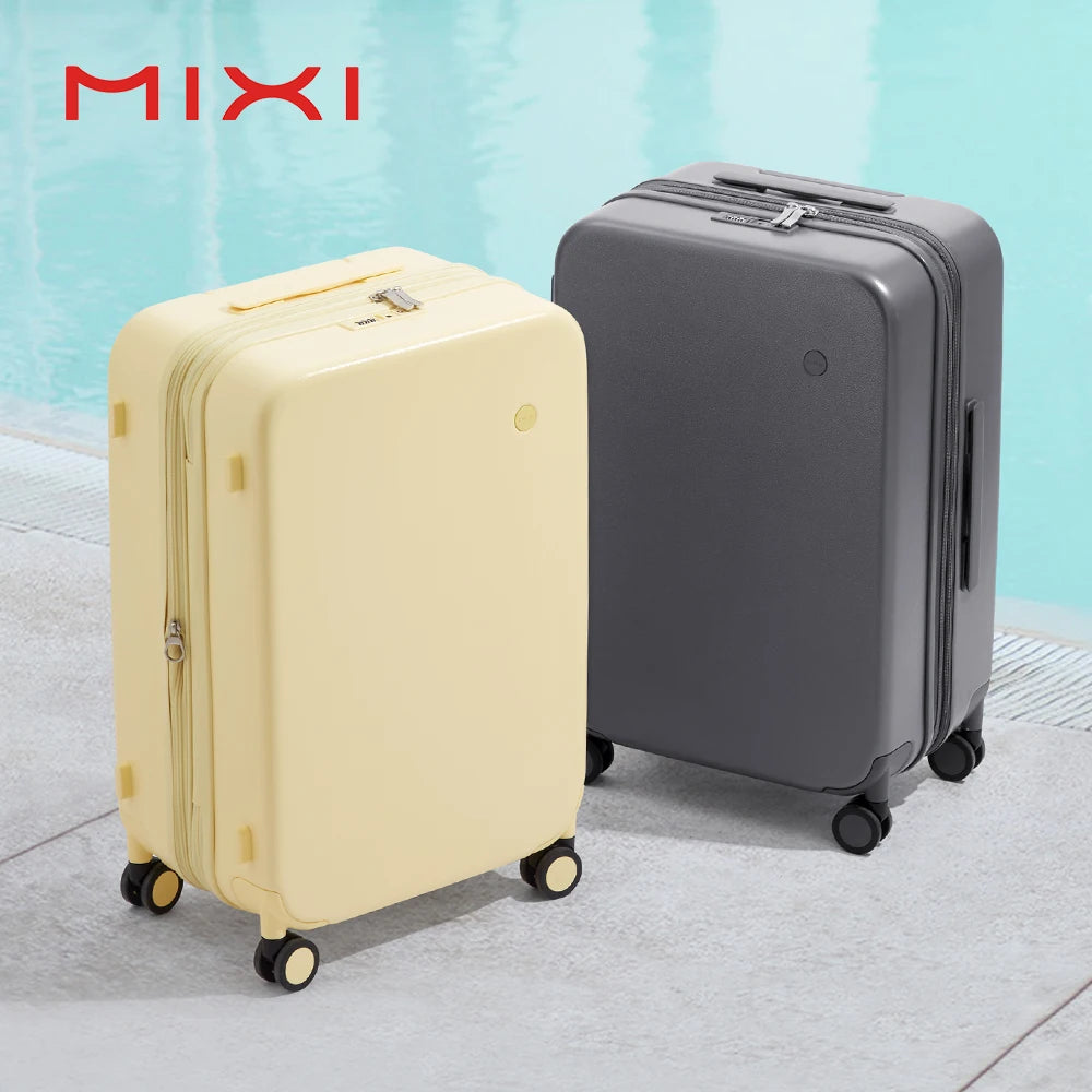 Carrow expandable hard shell suitcase with TSA lock