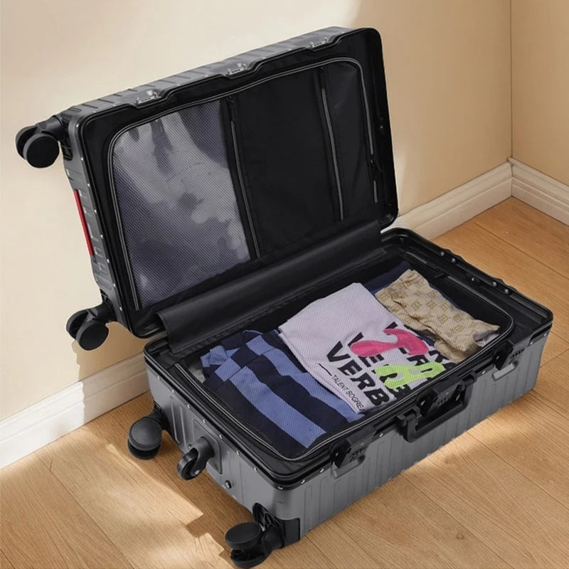 Aluminium Frame Suitcase with Five Wheels & USB Port